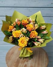Букет цветов из:  Альстромерии и Розы в Игарке