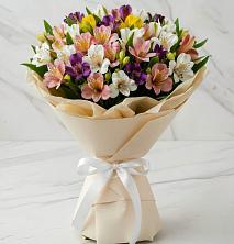 Букет цветов из:  Альстромерии в Игарке