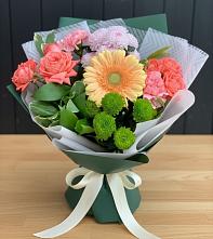 Букет цветов из:  Гвоздики, Розы, Герберы и Хризантемы в Игарке