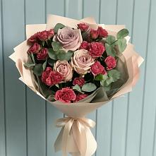 Букет цветов из:  Гвоздики и Розы в Игарке