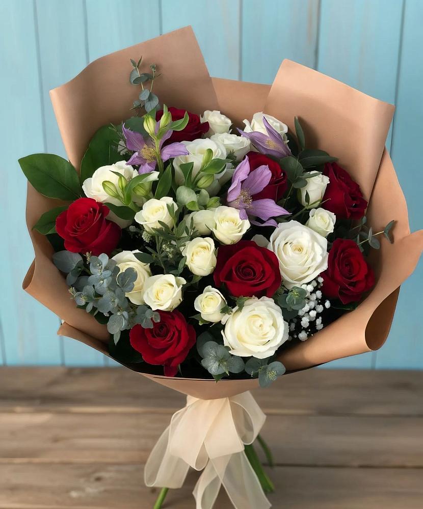 Букет цветов из: Розы и Альстромерии в Игарке