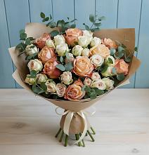 Букет цветов из:  Альстромерии и Розы в Игарке