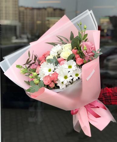 Букет цветов из: Розы, Лизиантусы и Хризантемы в Игарке