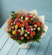 Букет Микс из разноцветных кустовых роз в Игарке